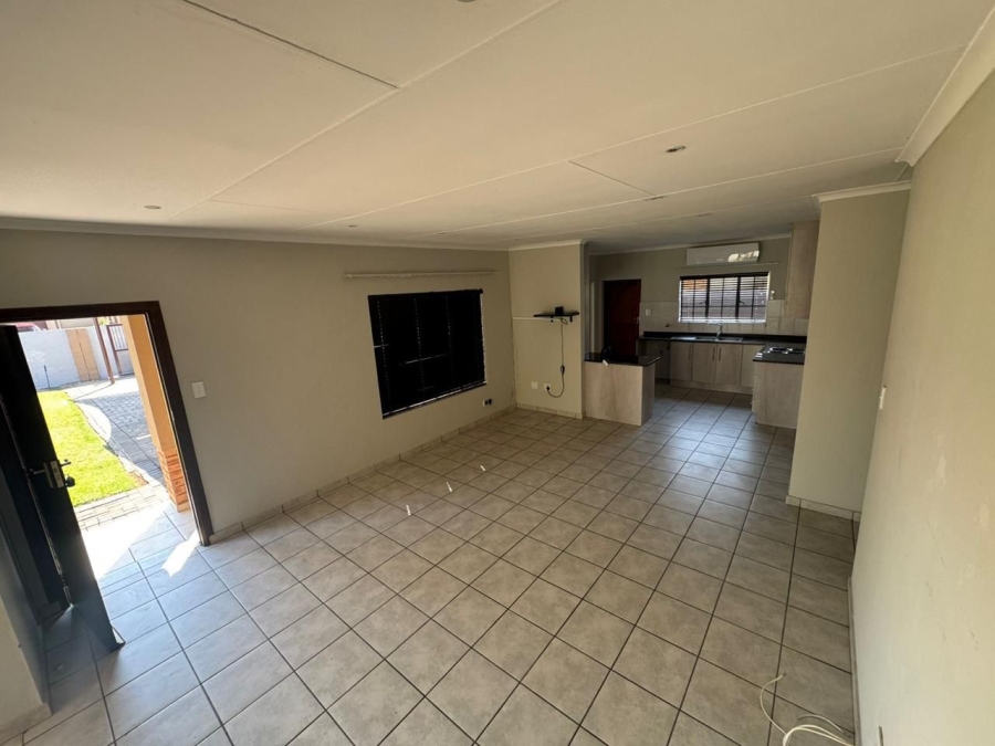 4 Bedroom Property for Sale in Hexrivier Lifestyle Estate North West